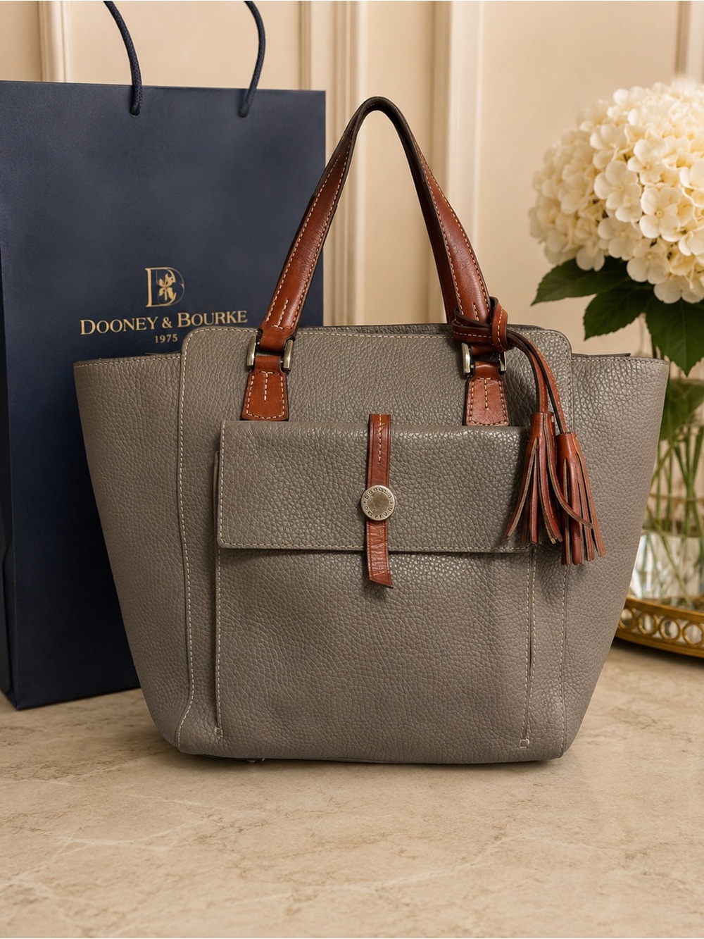 Dooney & Bourke Cambridge Pebbled Leather Shopper Tote Bag Satchel